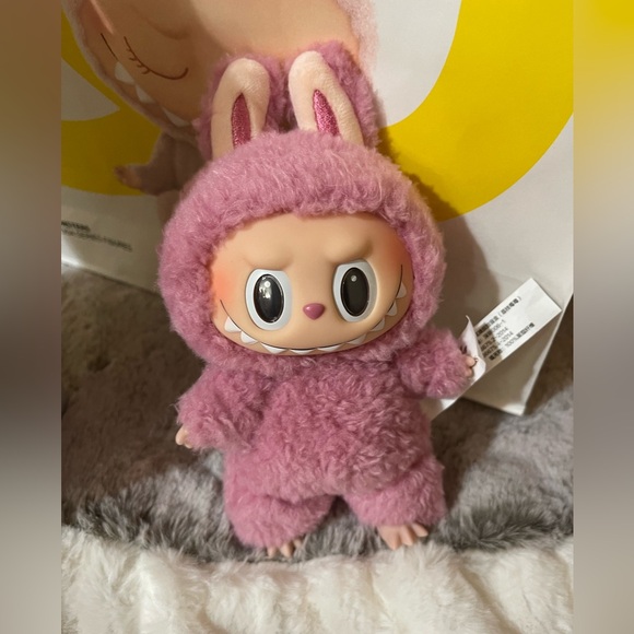 Pop Mart NEW Opened Box Labubu Exciting Macaron Lychee Berry (PINK) - Picture 2 of 7